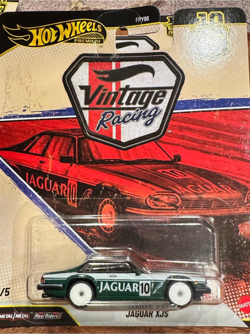 Hot Wheels Vintage Racing Jaguar XJS - Green